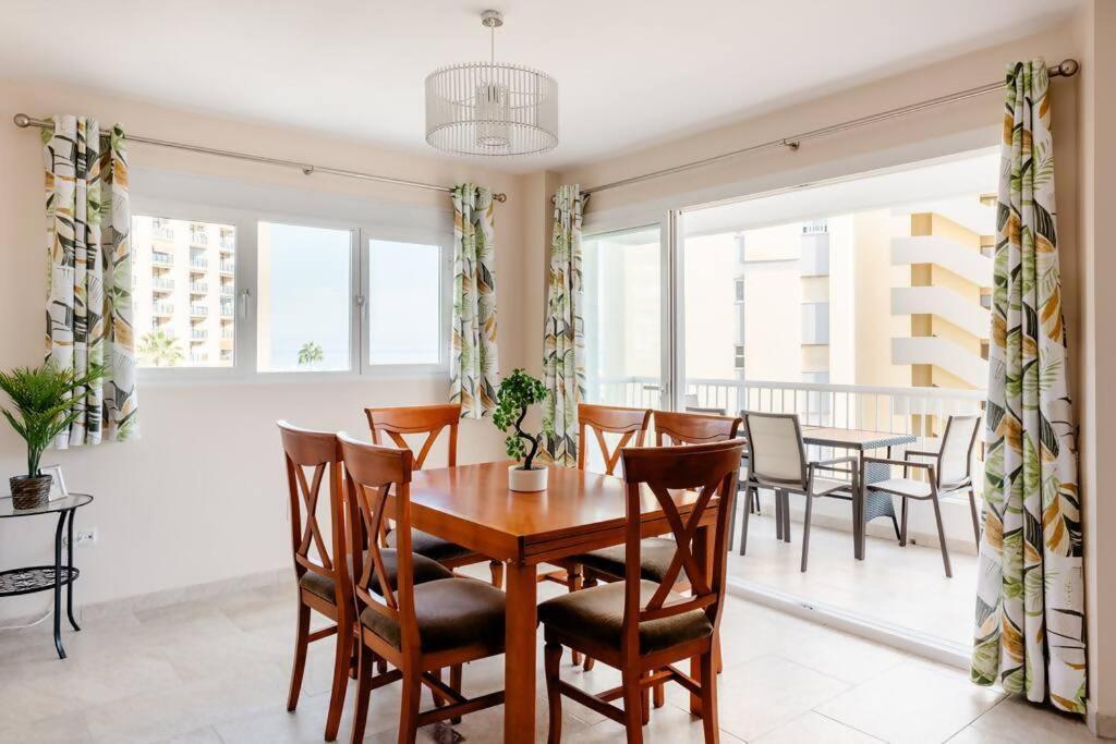 Amplio Con Vistas Al Mar Y Piscina En Benalmadena Apartment ภายนอก รูปภาพ