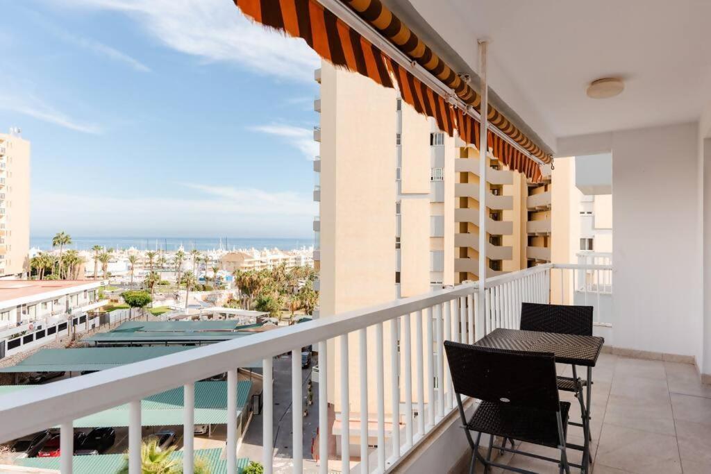 Amplio Con Vistas Al Mar Y Piscina En Benalmadena Apartment ภายนอก รูปภาพ