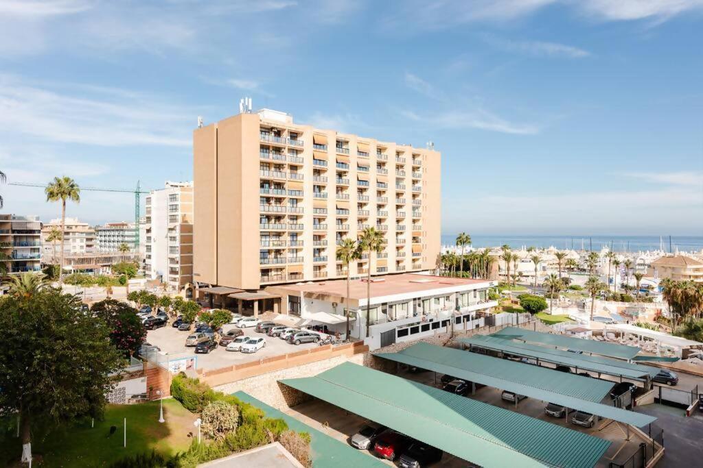 Amplio Con Vistas Al Mar Y Piscina En Benalmadena Apartment ภายนอก รูปภาพ